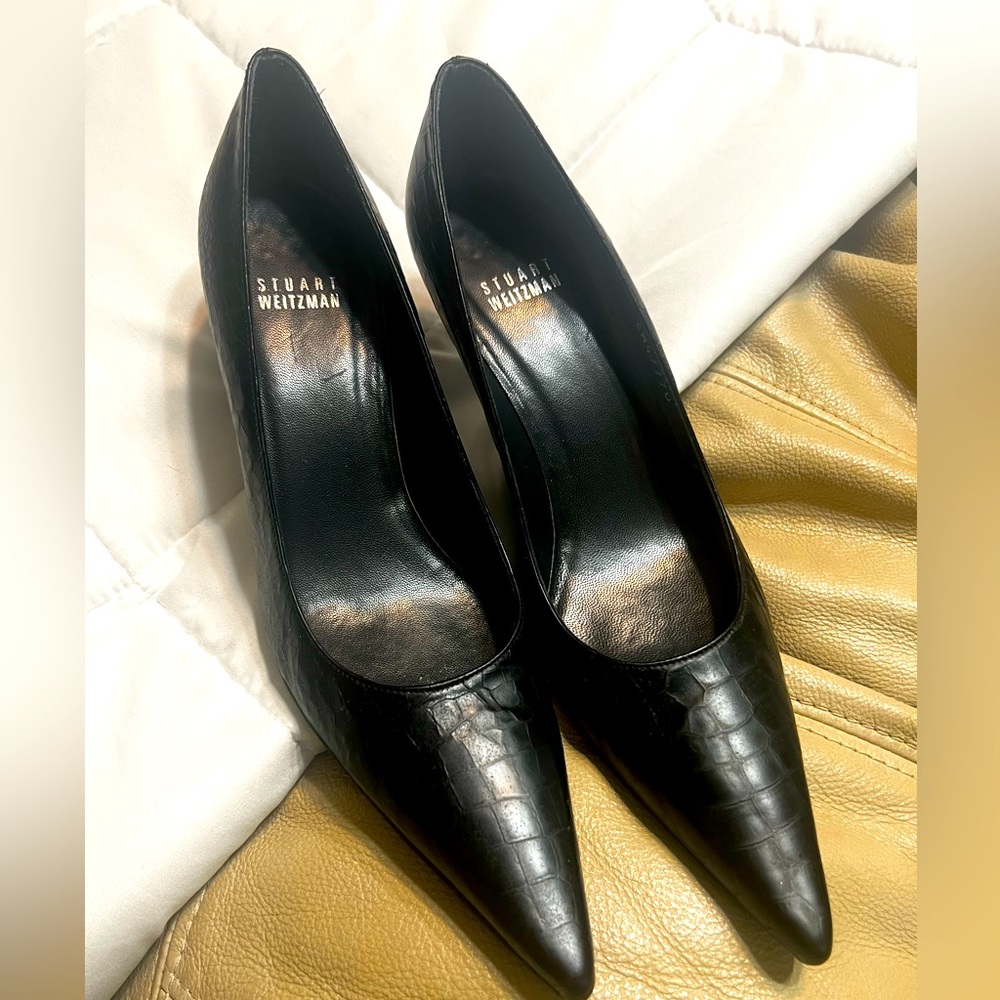 Stuart Weitzman Crocodile Embossed Pumps Size 7N